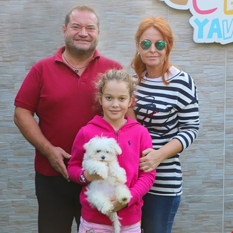 Mete Öz ve Ailesi, Maltese Terrier yavrularına kavuştu