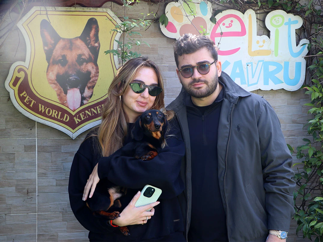 Sevgili Aslı Hanım ve ailesi Minyatür Dachshund yavrularına kavuştular