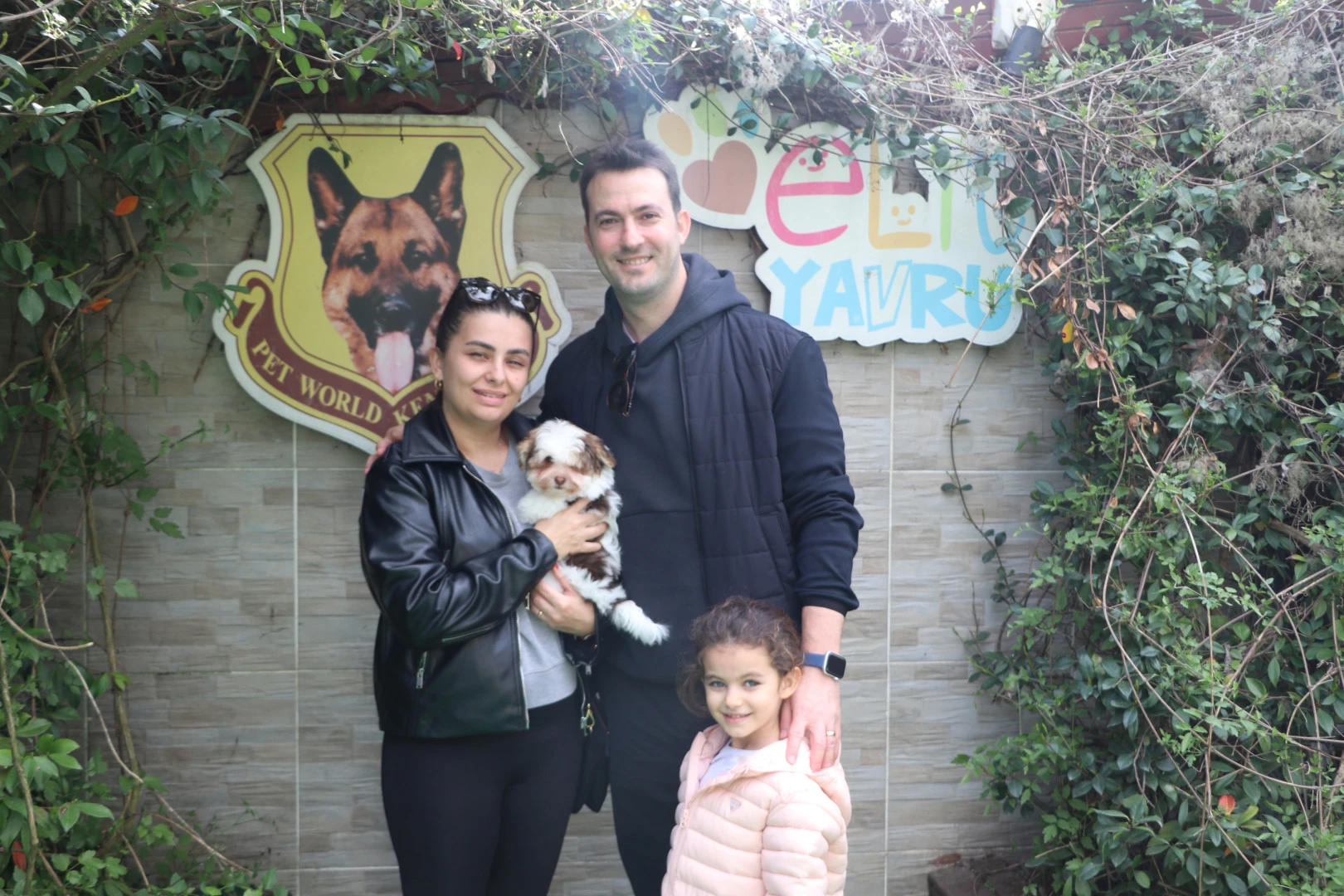 Egemen Bey ve ailesi Morkie yavrularına kavuştular
