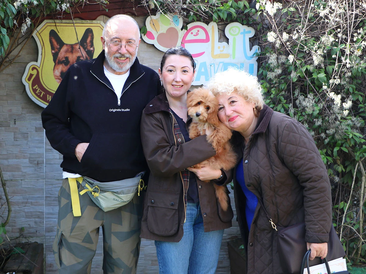 Miray Hanım ve ailesi Maltipoo yavrularına kavuştular